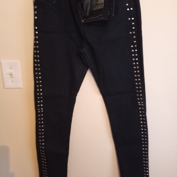Jeans - Picture 6 of 8